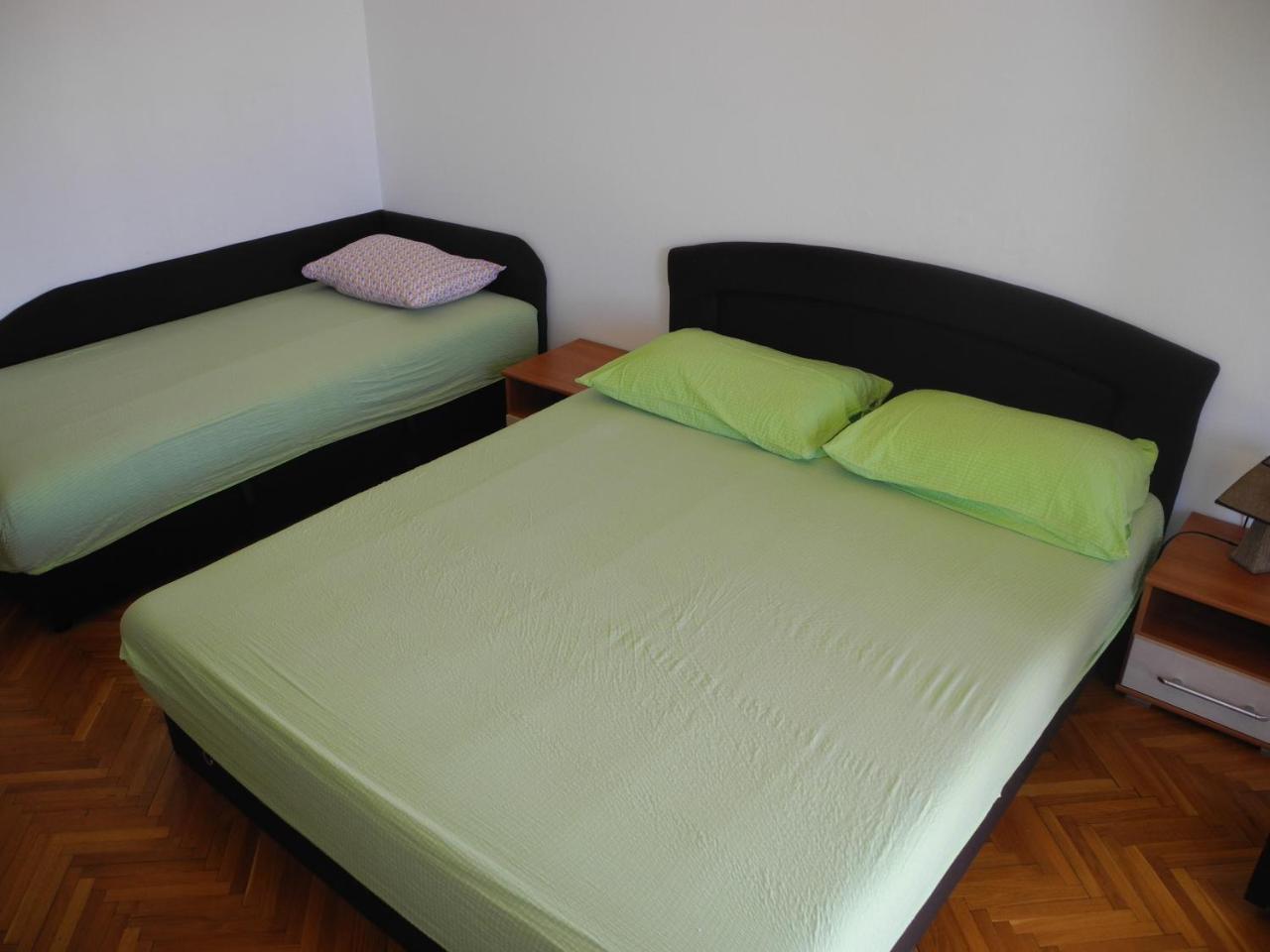 Apartment Vucko 6 Pax 茨里克韦尼察 外观 照片